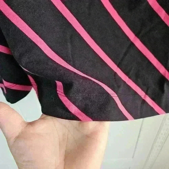 Eloquii Dark Navy with Pink Stripe Short Sleev Cowl Neck Top Size 18/20 EUC - Picture 5 of 9